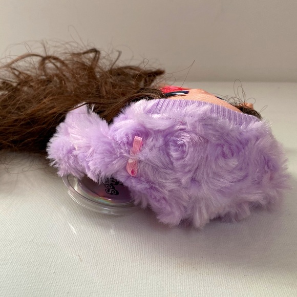 Na! Na! Na! Surprise Fashion Doll - Picture 11 of 16